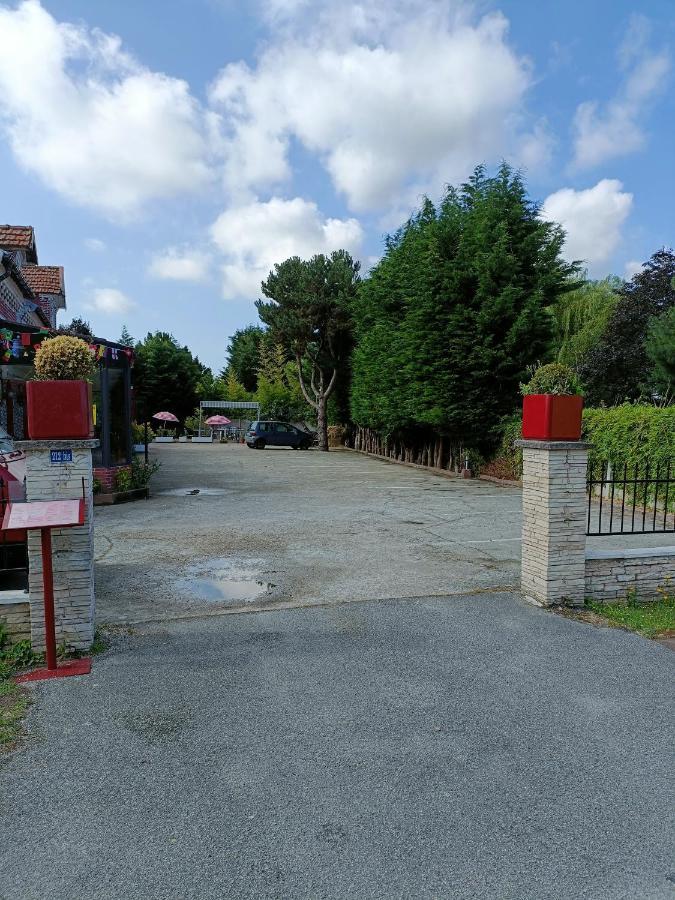 Le Village Gainneville Luaran gambar